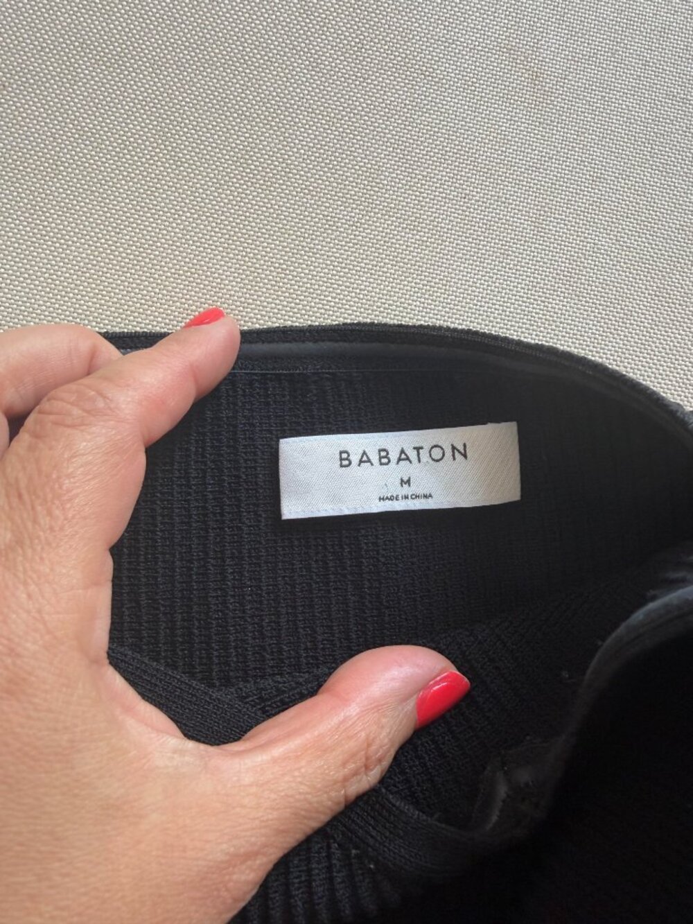 ARITZIA Black Babaton Sculpt Knit Ribbed Sweetheart Tube Top Size M - Picture 7 of 7